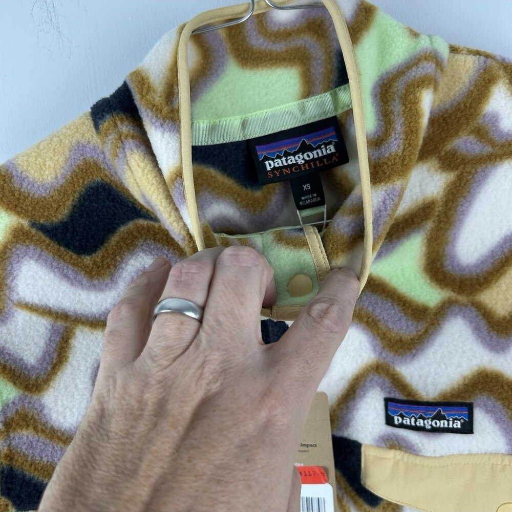 Patagonia Women's Lightweight Synchilla Snap-T Pullover Sweater Sz Xs 25455 SCNL - Picture 6 of 10